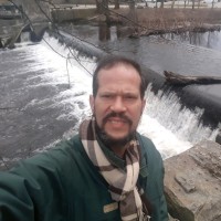 Edgar R. Navas