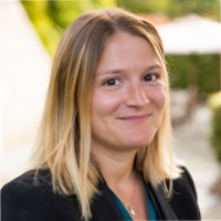 Anne Brunet, Cfa