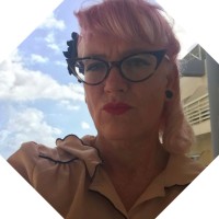 Esther van Velzen