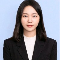 Stephanie Lee