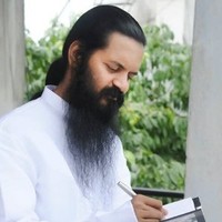 swami Dhyan alok ---