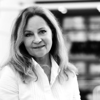 Maria M Thulin