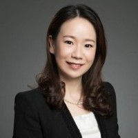 Sunnie He 何雅妮