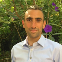 Avi Maier