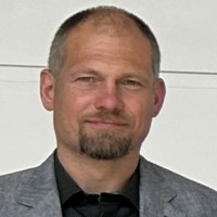 Dr. Nicolai Lescow
