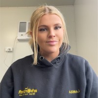 Larissa Lewis