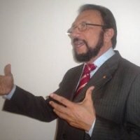 Victor R. Dezerega C.