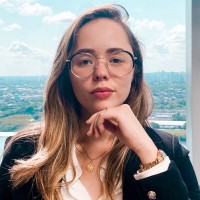 Júlia Montenegro, AI