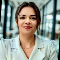 Esra Gemicioğlu