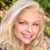 Janine Bennett