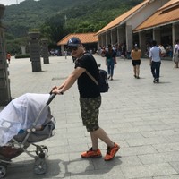 罗伟东