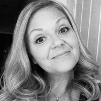 Angela Reeves