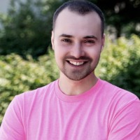 Samuel Pignedoli (il / lui - he / him)