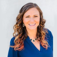 Nicole Lindemer, Aia