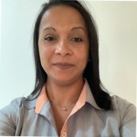Cláudia Regina Oliveira