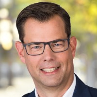 Dr. Torsten Bieber