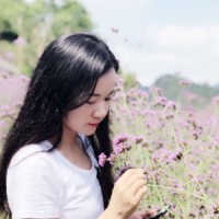 覃彩云
