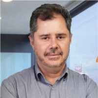 Carlos Eduardo Bovolin