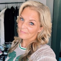 Angela Schuurman