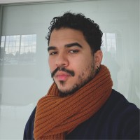 Camilo Flores