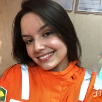 Júlia Campos