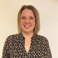 Linda Petit - Van Den Heuvel