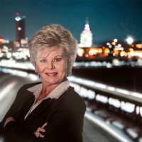 Leeann Hefner