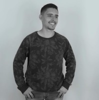 JUAN BETANCUR
