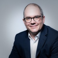 Dr. Marc Viebahn