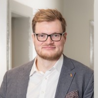 Simon M. Wilken