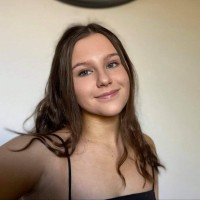 Lili H.