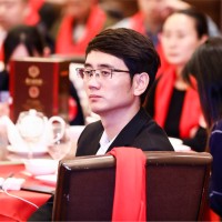 黄振华