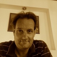 Wayne Deakin