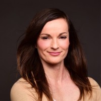 Dr. Melanie Peschmann