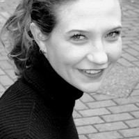 Richelle Hollis