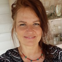 Ulrike E. Walter