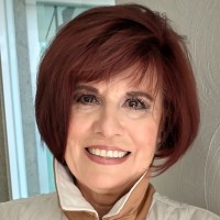 Sandra Yates