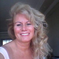 Eszter Keszocze