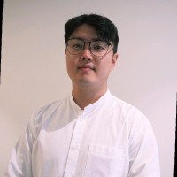 Max C.