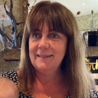 Eileen Jones