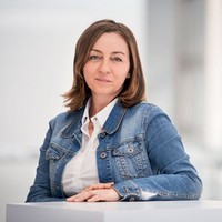 Evelyne Karch