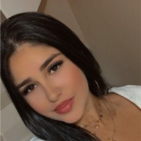 Crislaine S. Andrade