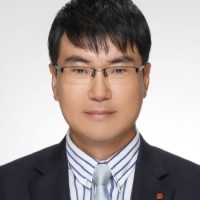 Jong Seung Lee