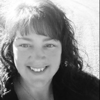Lesley VonMetnitz