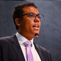 Nauê Bernardo de Azevedo