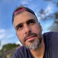 Carlos E Arreaza