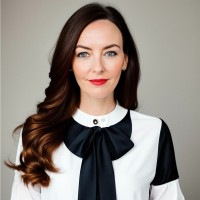 Elodie M.