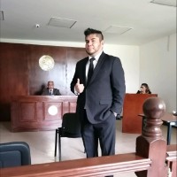 Dr. Christian Mauricio P.