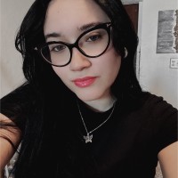 Alondra Larregui Andino