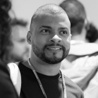 Augusto M T Lopes